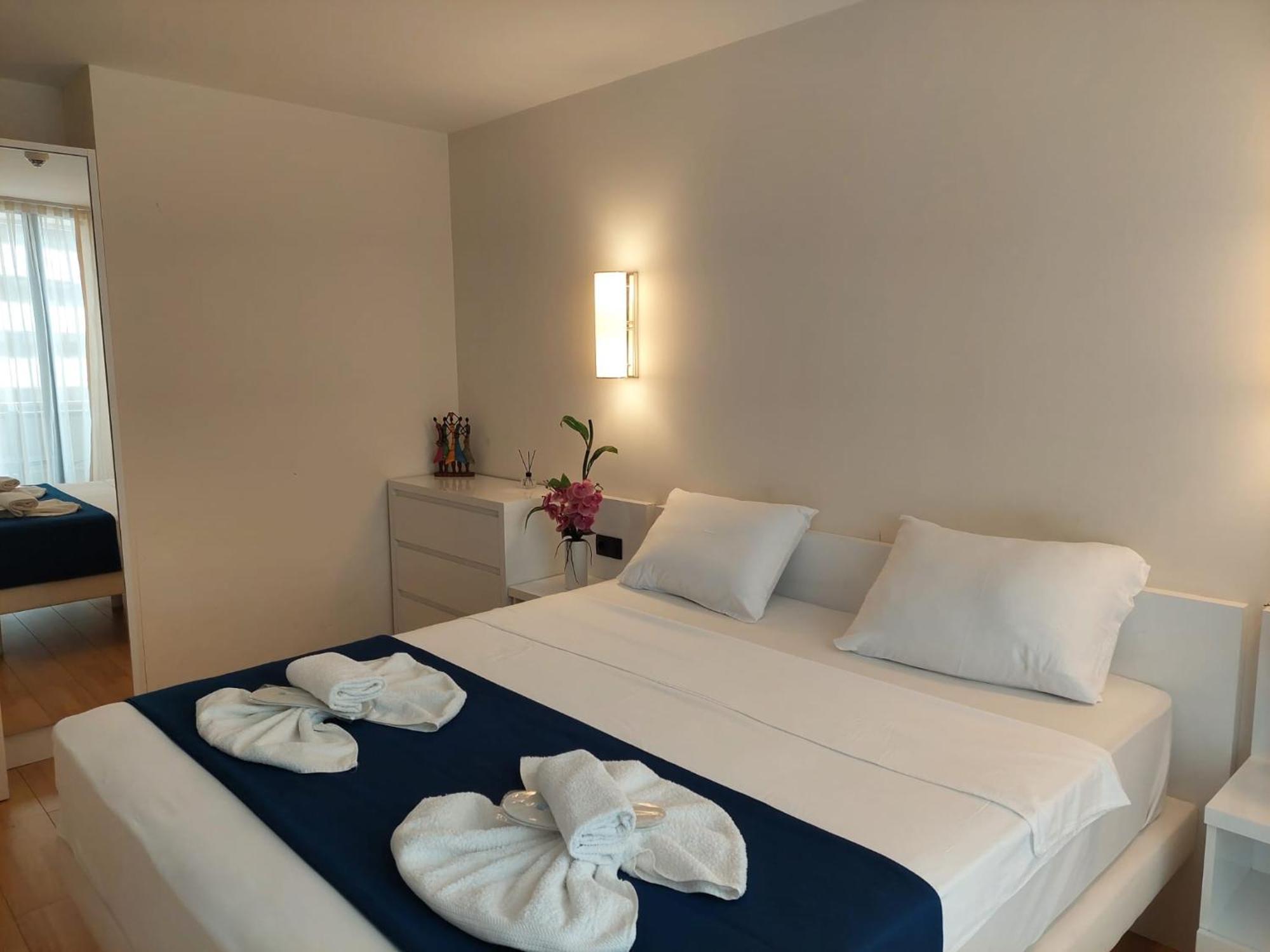 Natalia -Apartments In - Orbi City Батуми Экстерьер фото