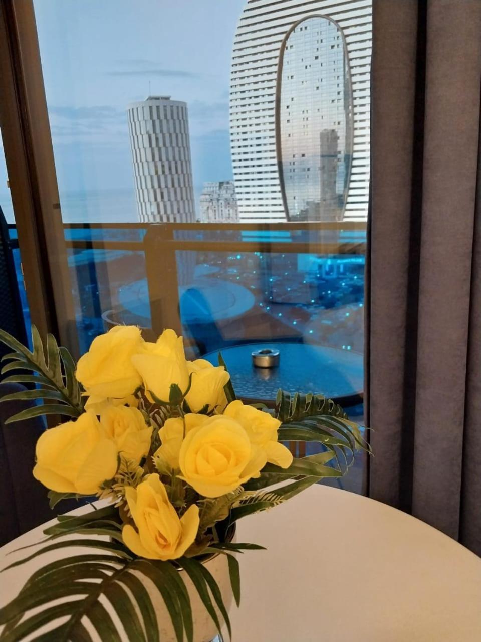 Natalia -Apartments In - Orbi City Батуми Экстерьер фото